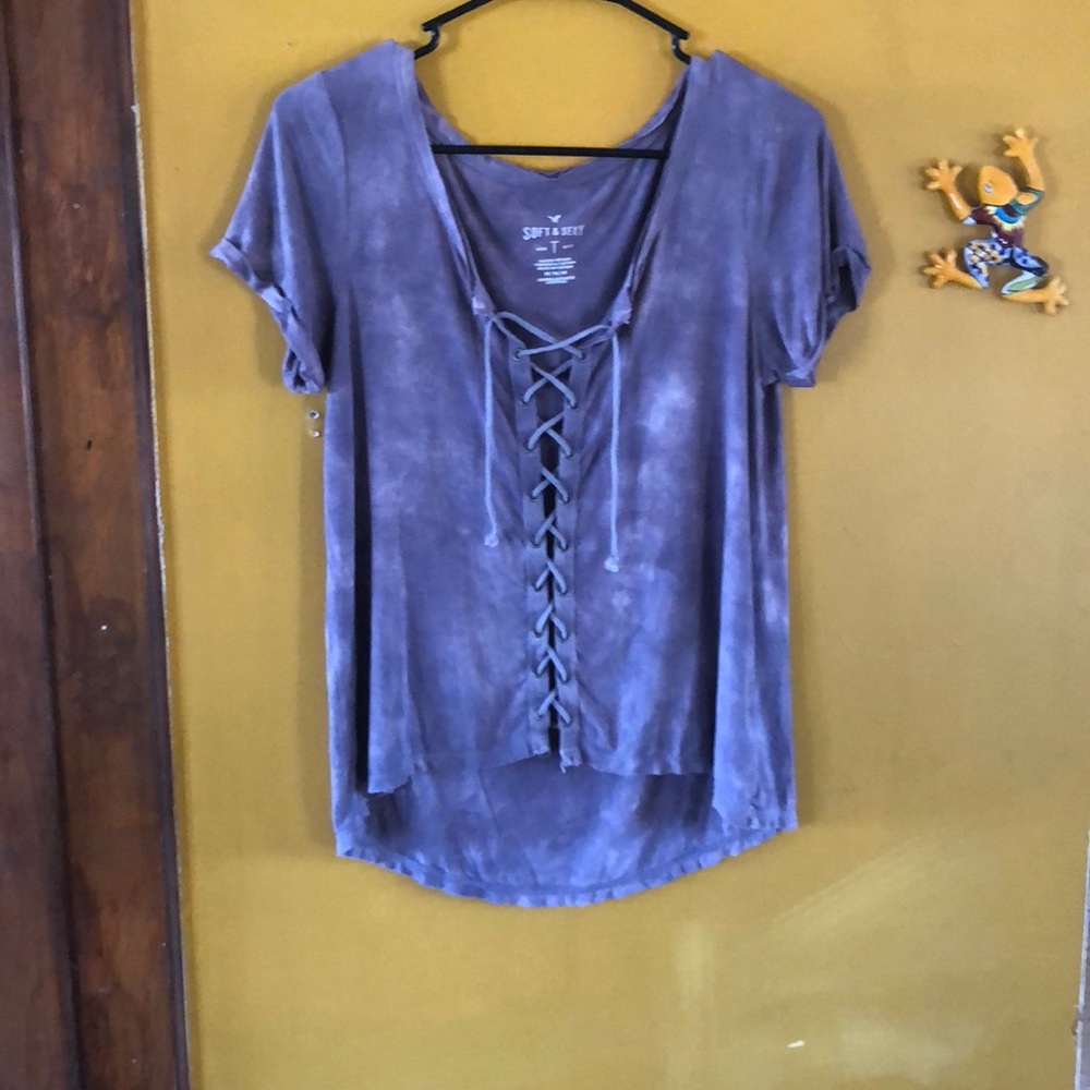 Soft & sexy cross crossed T-shirt!